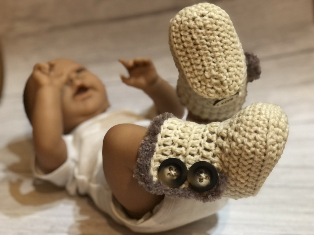 KVAČKANI COPATKI ŠKORENJČKI NA GUMBE PODLOŽENI PERSONALIZIRANI 04 - slika 7