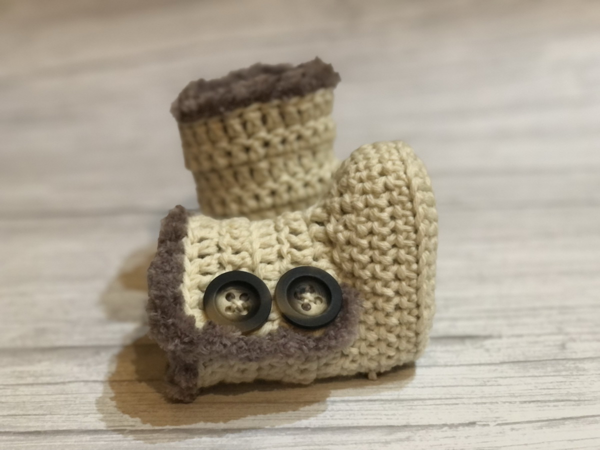 Kvačkani Copatki Podloženi škorenjčki