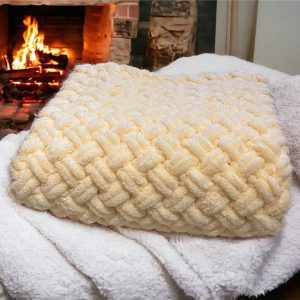 Puffy odejica za dojenčke 70x100 cm – izjemno mehka in topla - motiv križ kraž